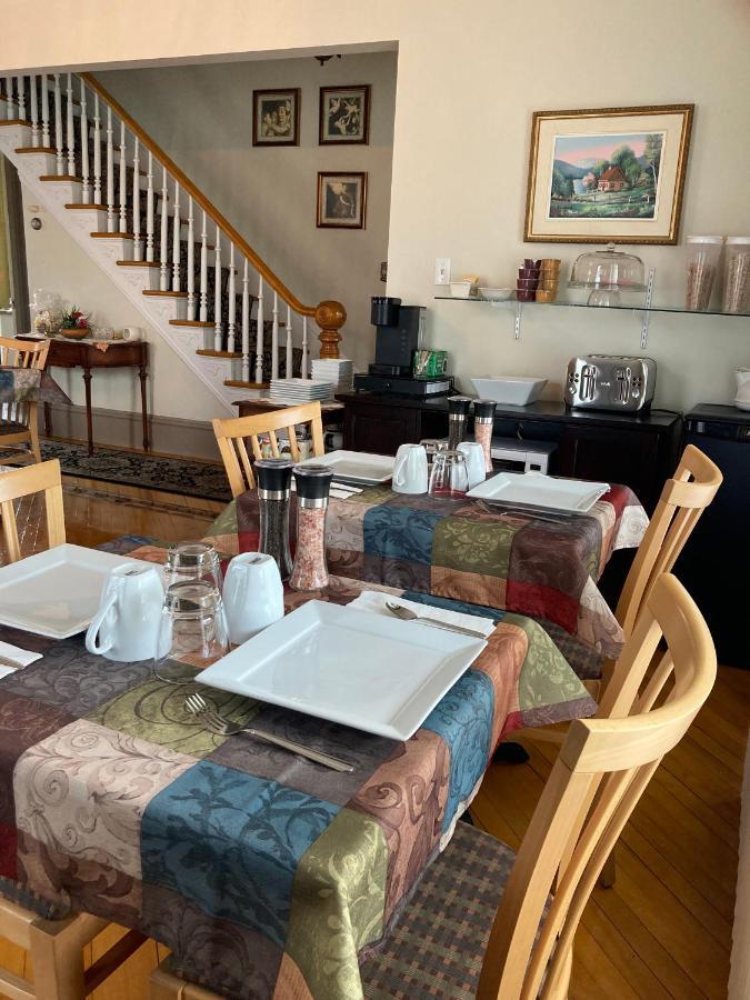 Bed and Breakfast Chez l'Doc Saint-Prosper Exterior foto